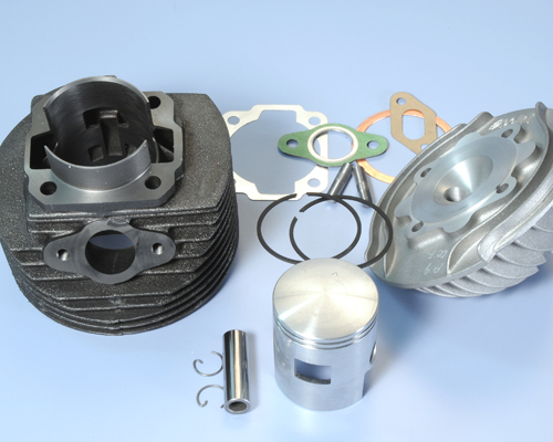 POLINI CAST-IRON CYLINDER KIT RACING 130 CC. SPARK PLUG LONG PITCH VESPA 1