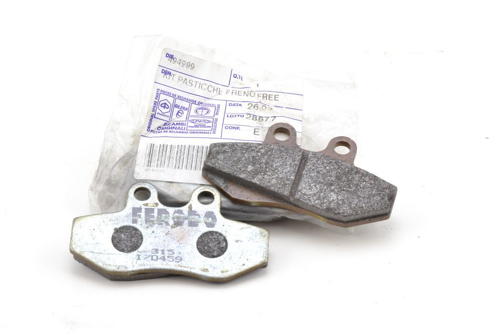 PIAGGIO ORIGINAL BRAKE PADS FRONT KIT FREE PPTT - 494999