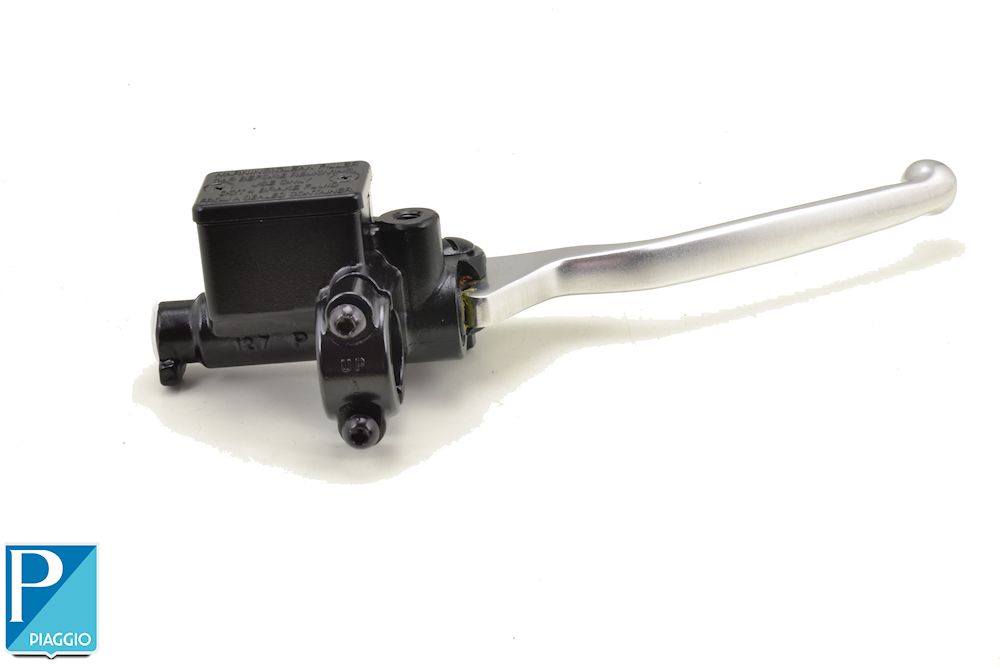 PIAGGIO ORIGINAL FRONT MASTER CYLINDER RH VESPA GTS 125/250/300 GT 200- CM