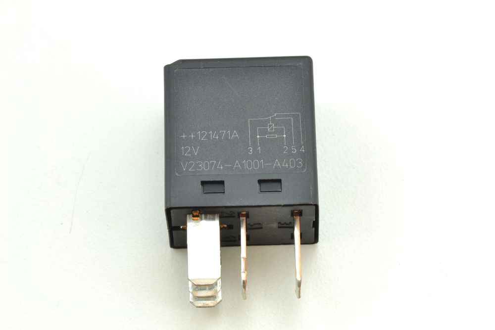 Rele&#39; dev. siemens a1001a403 Piaggio
