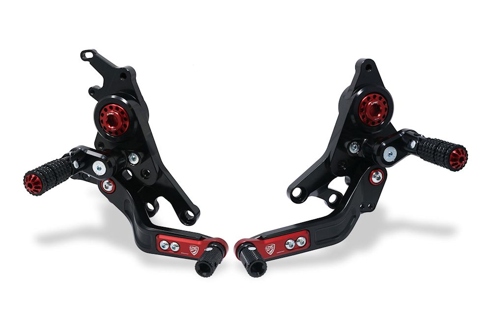 CNC Racing Adjustable rear sets rider para Ducati Hypermotard 950